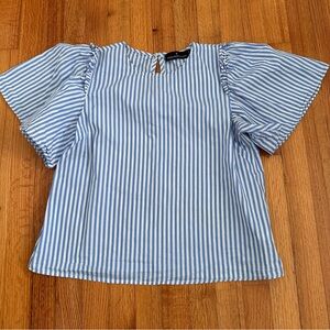 Tuckernuck Pomander Place Mollie Blouse in a blue striped pattern. Size s(k11)